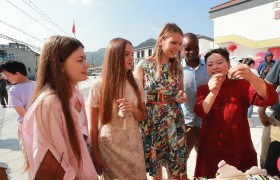 浙江舟山：外国青年与定海传统文化的“美丽邂逅”